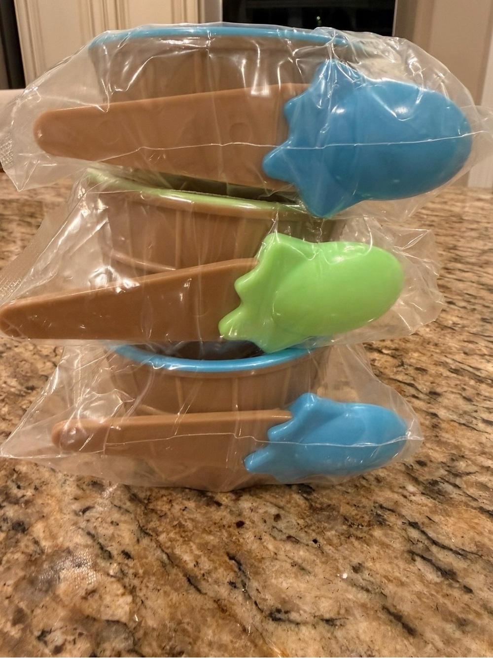 Set of 3 Brand New Plastic Ice Cream Bowls and Spoons